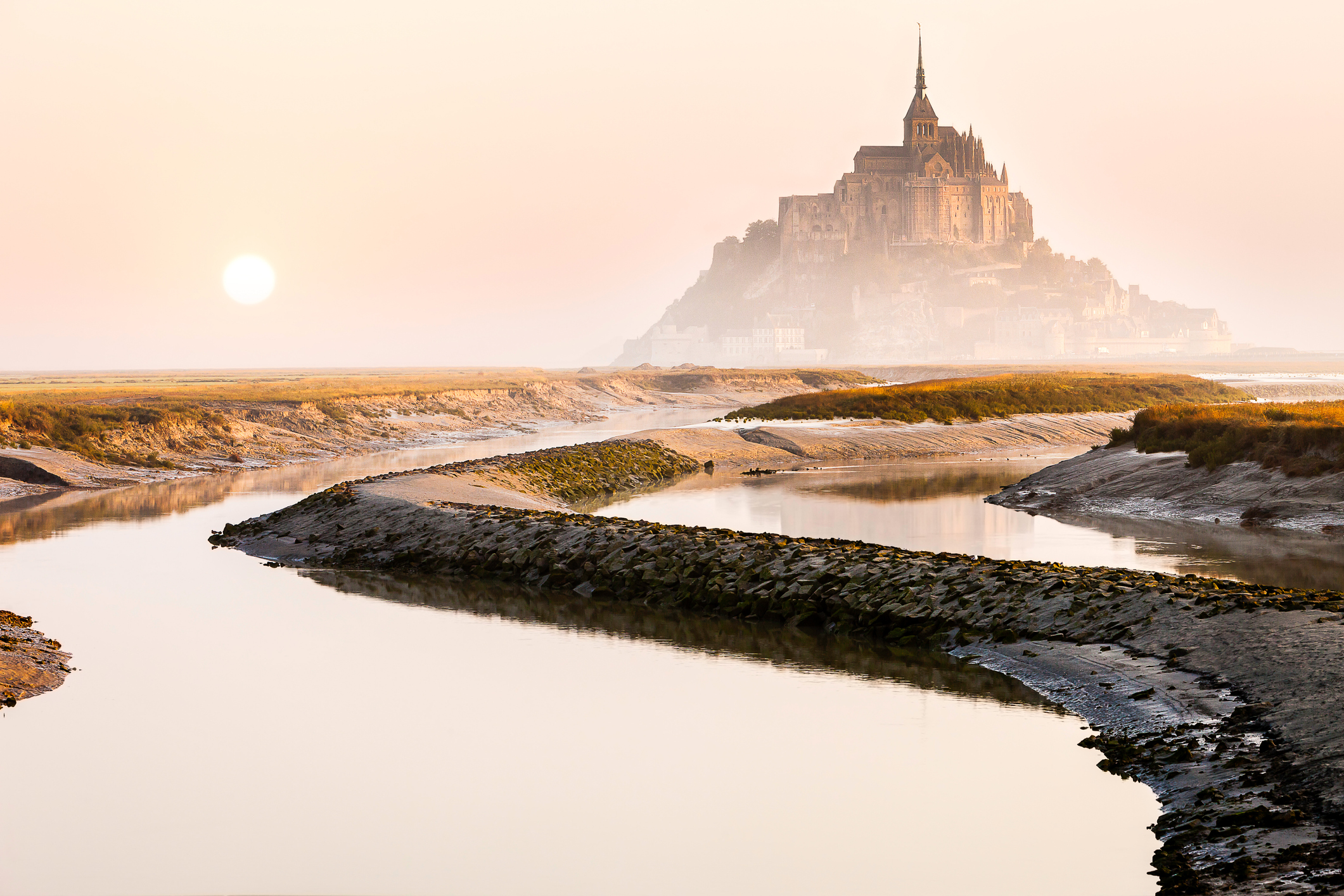 mont saint michel dam