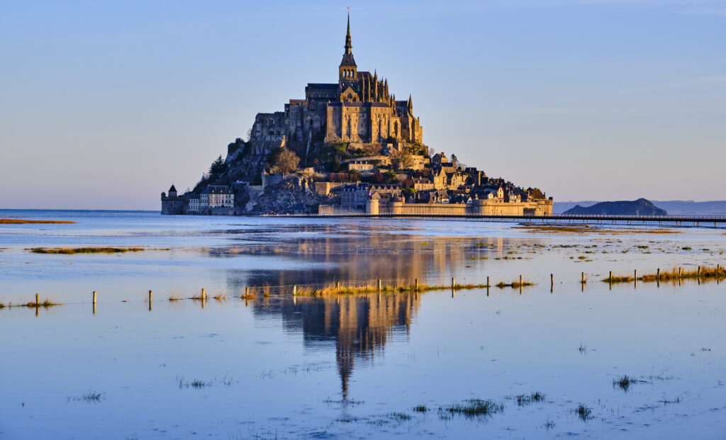 mont saint michel dam